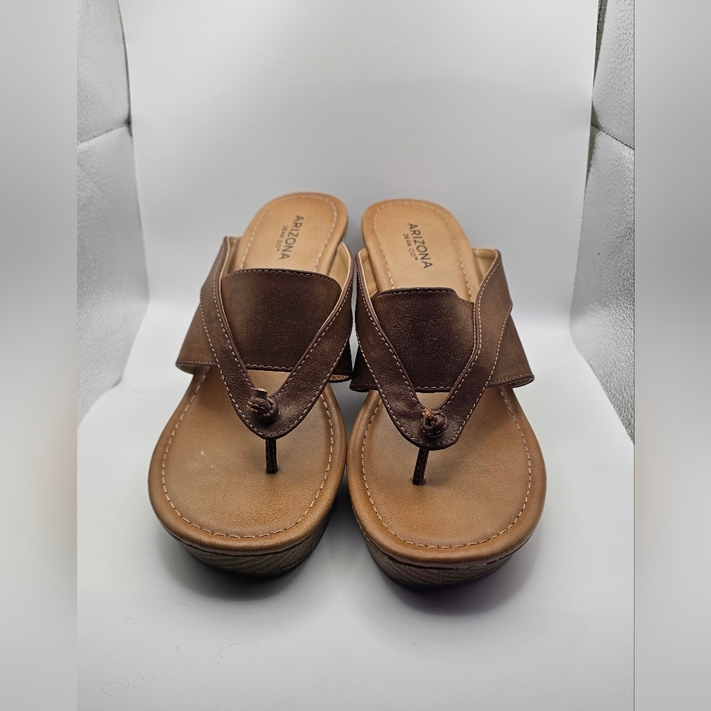 Arizona Jean Co Brown Wedge Thong Sandals Slip-On Comfort Summer Shoes - Sz 10 - Picture 2 of 7